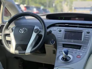 Toyota Prius 2012
