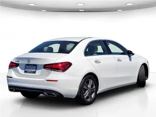 Mercedes-Benz Clase A 2020 A 220 4dr Sedán