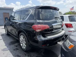 2012 INFINITI QX56