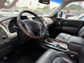2012 INFINITI QX56