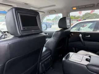 2012 INFINITI QX56
