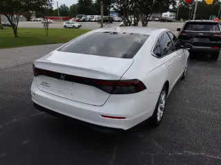 Honda Accord 2025 LX 4dr Sedán