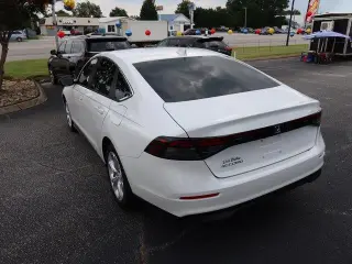 Honda Accord 2025 LX 4dr Sedán