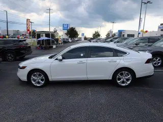 Honda Accord 2025 LX 4dr Sedán