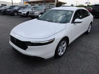 Honda Accord 2025 LX 4dr Sedán