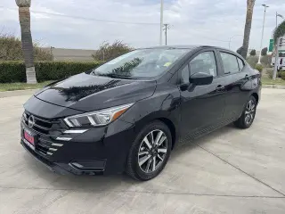 Nissan Versa 2024 SV Sedán 4 puertas