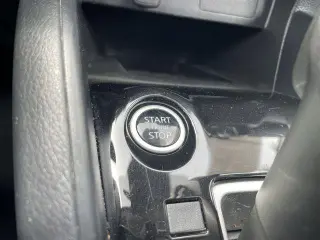 Nissan Versa 2024 SV Sedán 4 puertas