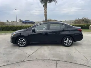 Nissan Versa 2024 SV Sedán 4 puertas