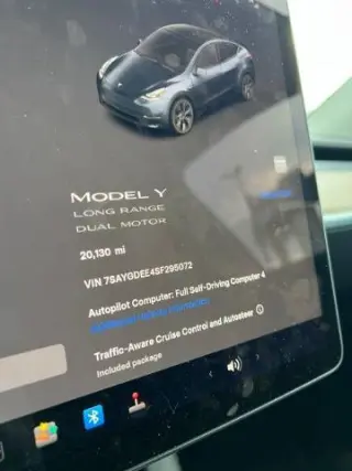 Tesla Model Y 2025 AWD Largo Alcance 4dr Crossover