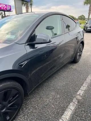 Tesla Model Y 2025 AWD Largo Alcance 4dr Crossover