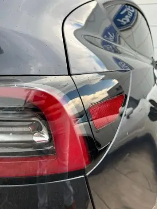 Tesla Model Y 2025 AWD Largo Alcance 4dr Crossover