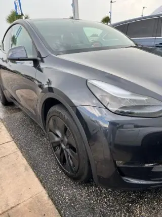 Tesla Model Y 2025 AWD Largo Alcance 4dr Crossover