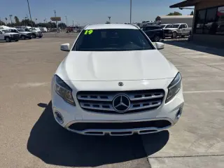 Mercedes-Benz GLA 2019
