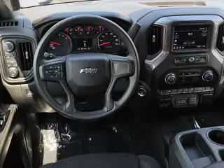 Chevrolet Silverado 1500 2023 4x4 Custom Trail Boss 4dr Crew Cab 5.8 ft. SB