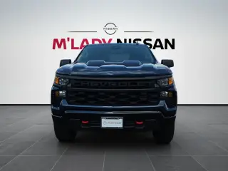 Chevrolet Silverado 1500 2023 4x4 Custom Trail Boss 4dr Crew Cab 5.8 ft. SB