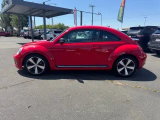 Volkswagen Beetle 2012