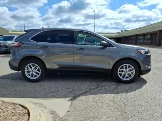 Ford Edge 2023 AWD SEL 4dr Crossover