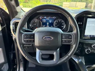 Ford F-150 2023 4x4 XLT 4dr SuperCrew 5.5 ft. SB