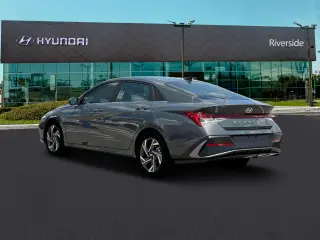 Hyundai ELANTRA 2024 SEL 4dr Sedán