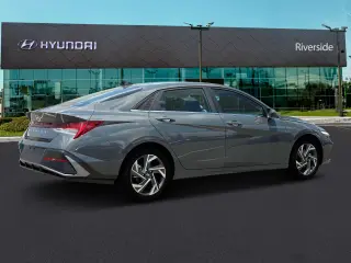 Hyundai ELANTRA 2024 SEL 4dr Sedán