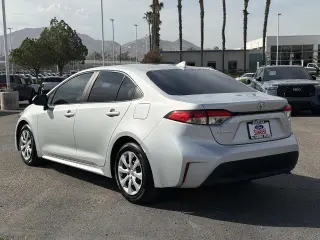 Toyota Corolla 2024 LE 4dr Sedán