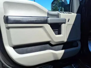 Ford F-150 2017 4x4 XLT 4dr SuperCrew 6.5 ft. SB