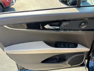 Lincoln Nautilus 2023 AWD Reserve 4dr SUV
