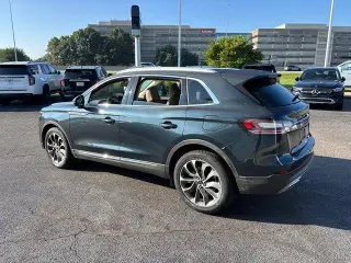 Lincoln Nautilus 2023 AWD Reserve 4dr SUV