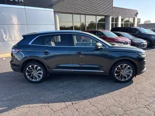 Lincoln Nautilus 2023 AWD Reserve 4dr SUV