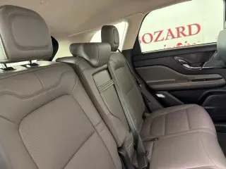 Lincoln Corsair 2024 AWD Premiere 4dr SUV
