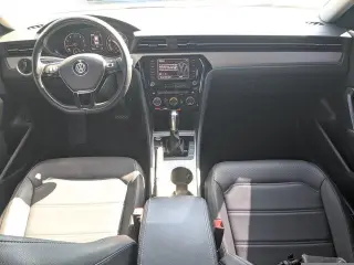 Volkswagen Passat 2020 SE 4dr Sedán