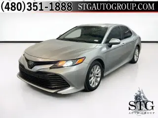 Toyota Camry 2018 LE 4dr Sedán