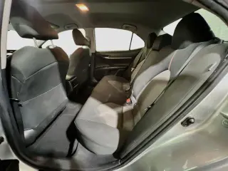 Toyota Camry 2018 LE 4dr Sedán