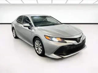 Toyota Camry 2018 LE 4dr Sedán