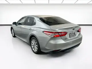 Toyota Camry 2018 LE 4dr Sedán
