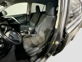Toyota RAV4 Hybrid 2016 AWD XLE 4dr SUV