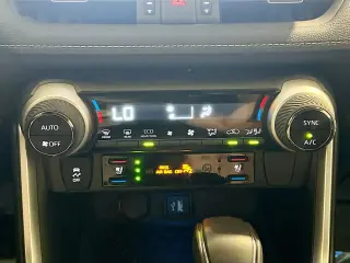 Toyota RAV4 Híbrido 2025 AWD Limited 4dr SUV