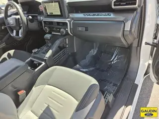 Toyota Tacoma 2026 4x4 TRD Sport 4dr Double Cab 6.1 ft LB