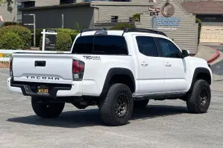 Toyota Tacoma 2019 4x4 TRD Off-Road 4dr Double Cab 5.0 ft SB 6A
