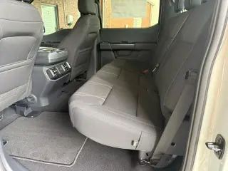 Ford F-150 2017 4x4 XLT 4dr SuperCrew 5.5 ft. SB