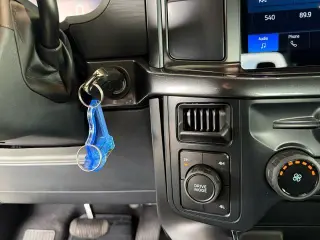 Ford F-150 2017 4x4 XLT 4dr SuperCrew 5.5 ft. SB