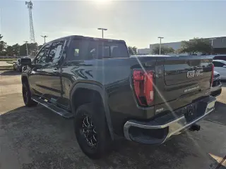 GMC Sierra 1500 2021 4x2 SLT 4dr Crew Cab 5.8 ft. SB