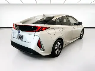 Toyota Prius Prime 2017 Plus 4 Hatchback