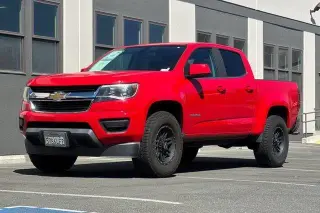 Chevrolet Colorado 2017 4x2 LT 4 puertas cabina completa 5 pies SB