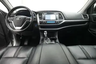 Toyota Highlander 2018 AWD XLE 4dr SUV