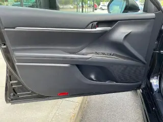 Toyota Camry 2024 con tracción en las cuatro ruedas SE 4dr Sedan