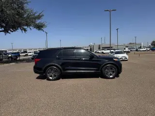 Ford Explorer 2023