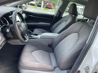 Toyota Camry 2019 LE 4dr Sedán