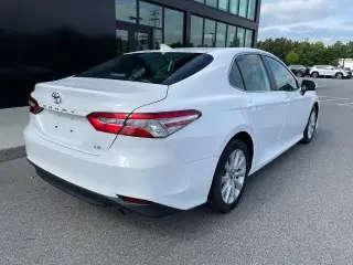 Toyota Camry 2019 LE 4dr Sedán
