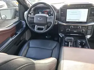 Ford F-150 2022 4x4 Lariat 4dr SuperCrew 5.5 ft. SB